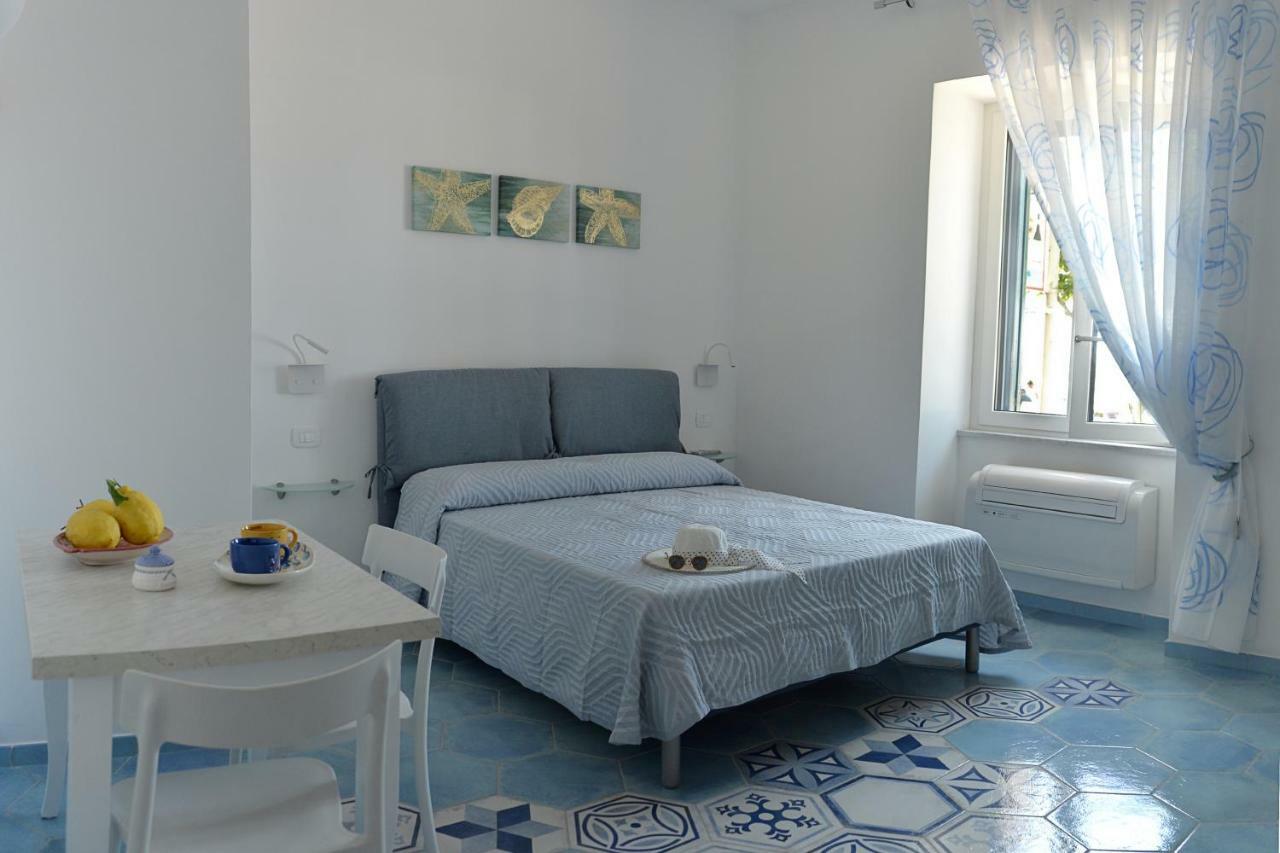 Una Finestra Sul Mare Maiori Exterior photo